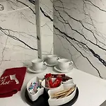 Hera Queen Boutique Appartement *