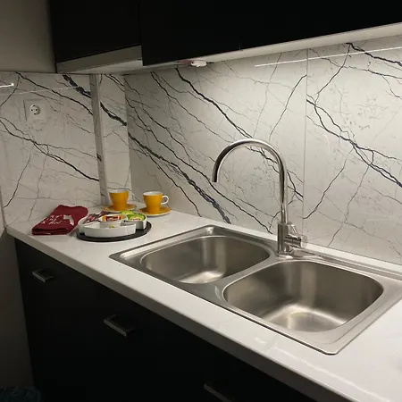 Hera Queen Boutique Larissa